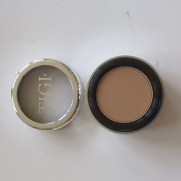 TIGI Professional Cosmetics Cream Concealer Color Dark & Medium - Picture 3 of 10